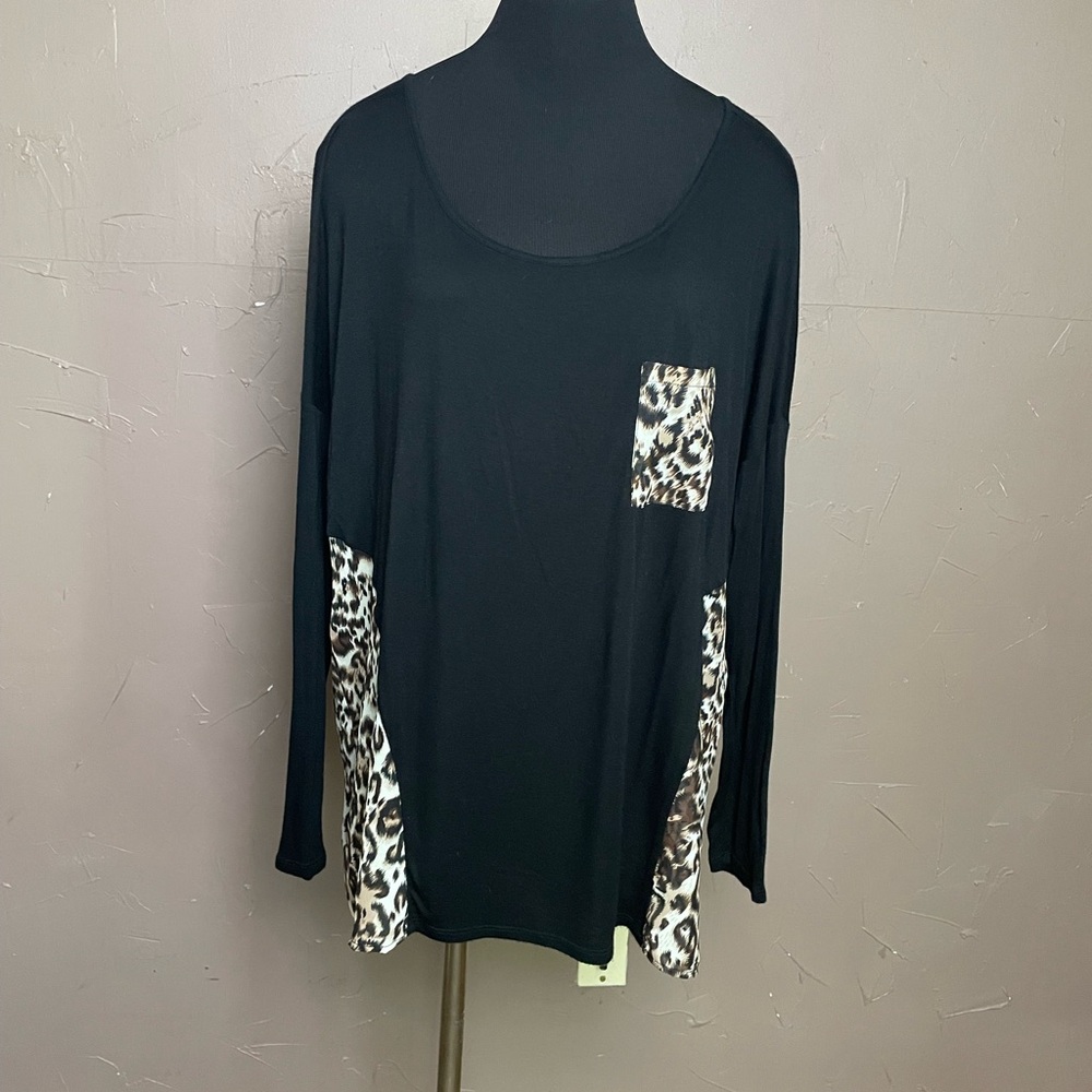 Bobeau Black and Animal Print Top